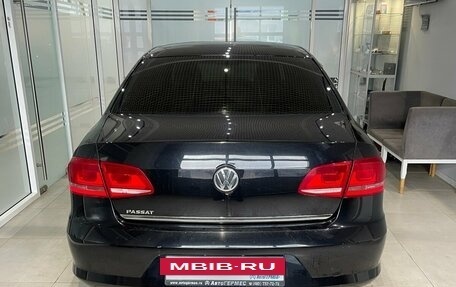 Volkswagen Passat B7, 2011 год, 679 000 рублей, 3 фотография