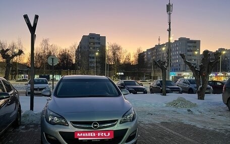 Opel Astra J, 2013 год, 710 000 рублей, 4 фотография