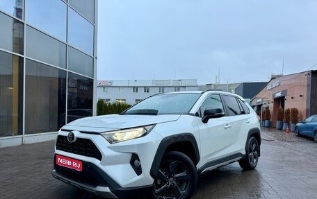 Toyota RAV4, 2022 год, 3 650 000 рублей, 1 фотография