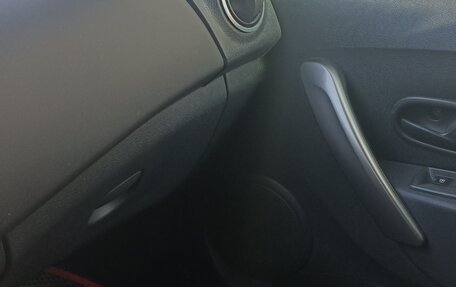 Renault Logan II, 2016 год, 555 000 рублей, 8 фотография