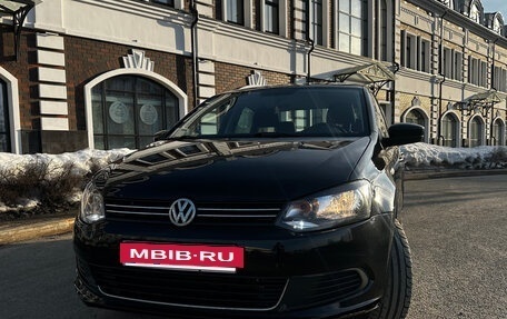 Volkswagen Polo VI (EU Market), 2013 год, 680 000 рублей, 3 фотография