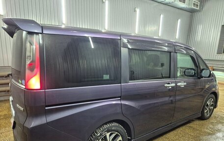 Honda Stepwgn IV, 2016 год, 2 000 000 рублей, 12 фотография