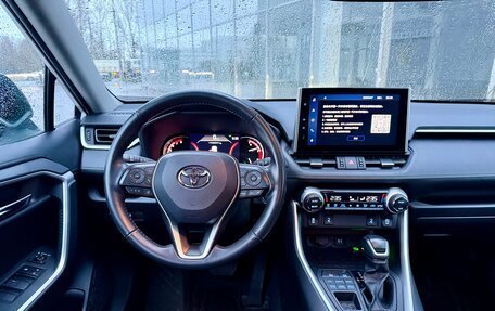 Toyota RAV4, 2022 год, 3 650 000 рублей, 8 фотография