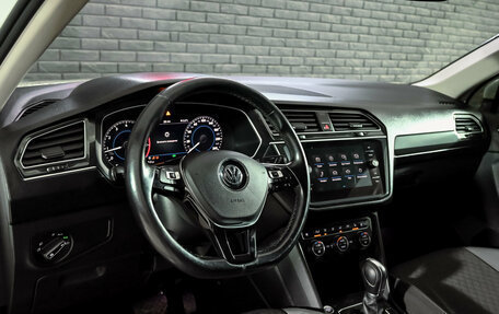 Volkswagen Tiguan II, 2017 год, 2 700 000 рублей, 11 фотография