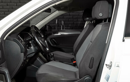 Volkswagen Tiguan II, 2017 год, 2 700 000 рублей, 9 фотография