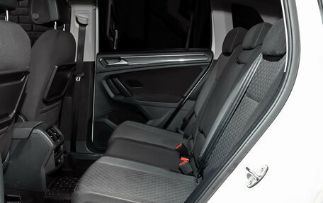 Volkswagen Tiguan II, 2017 год, 2 700 000 рублей, 19 фотография