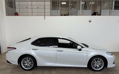 Toyota Camry, 2020 год, 2 900 000 рублей, 7 фотография