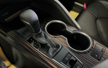 Toyota Camry, 2020 год, 2 900 000 рублей, 14 фотография