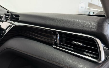 Toyota Camry, 2020 год, 2 900 000 рублей, 30 фотография