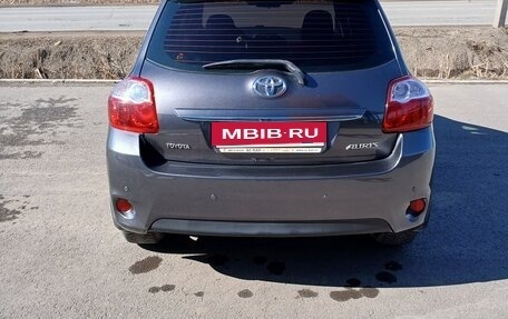 Toyota Auris II, 2011 год, 1 250 000 рублей, 2 фотография