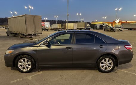 Toyota Camry, 2011 год, 2 фотография