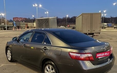 Toyota Camry, 2011 год, 3 фотография