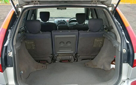 Nissan Tino, 1999 год, 295 000 рублей, 11 фотография