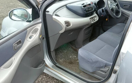 Nissan Tino, 1999 год, 295 000 рублей, 14 фотография