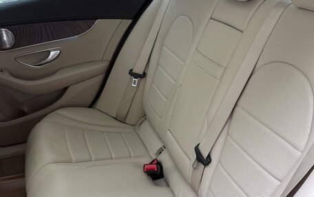 Mercedes-Benz C-Класс, 2016 год, 3 100 000 рублей, 4 фотография