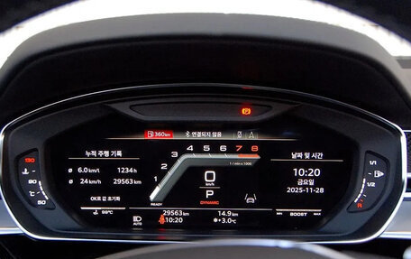 Audi S8, 2023 год, 16 800 000 рублей, 13 фотография