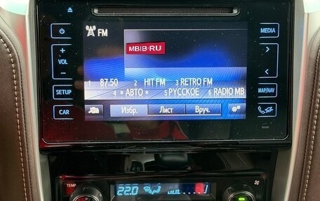 Toyota Fortuner II, 2018 год, 5 990 000 рублей, 5 фотография