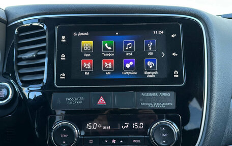 Mitsubishi Outlander III рестайлинг 3, 2018 год, 2 700 000 рублей, 18 фотография