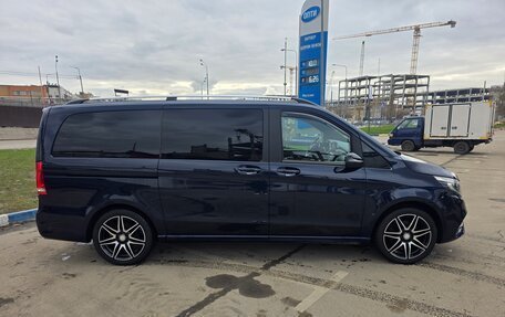 Mercedes-Benz V-Класс, 2018 год, 6 150 000 рублей, 3 фотография