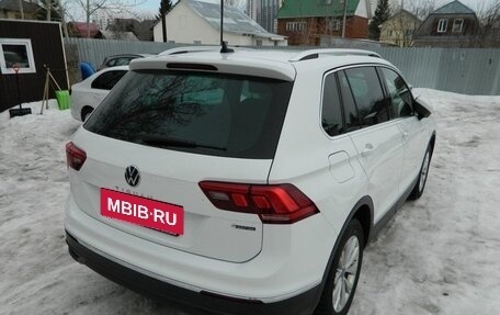 Volkswagen Tiguan II, 2021 год, 3 590 000 рублей, 2 фотография