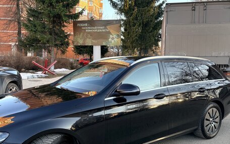 Mercedes-Benz E-Класс, 2020 год, 3 900 000 рублей, 8 фотография