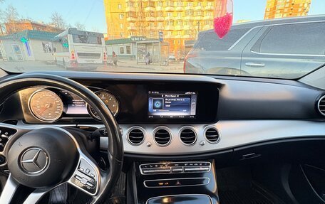 Mercedes-Benz E-Класс, 2020 год, 3 900 000 рублей, 10 фотография