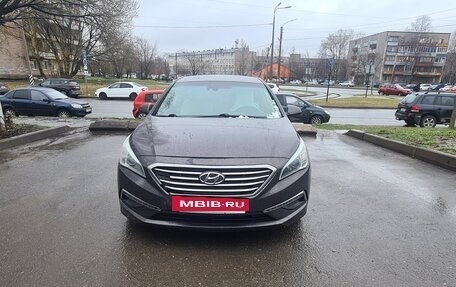 Hyundai Sonata VII, 2014 год, 1 000 000 рублей, 2 фотография