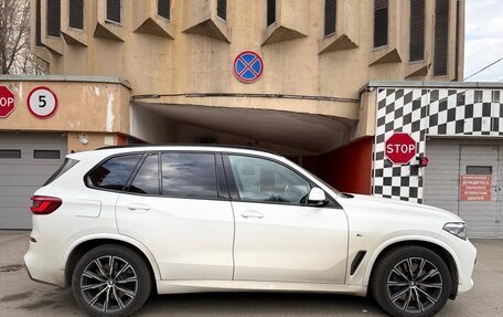 BMW X5, 2019 год, 6 290 000 рублей, 4 фотография