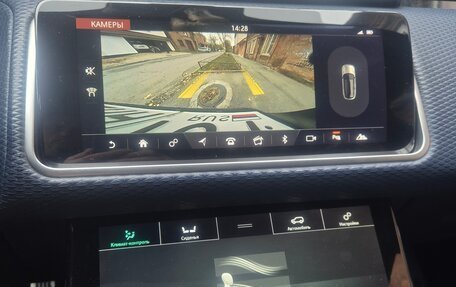 Land Rover Range Rover Velar I, 2017 год, 3 000 000 рублей, 8 фотография