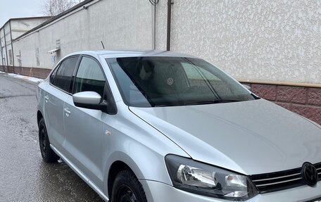 Volkswagen Polo VI (EU Market), 2013 год, 660 000 рублей, 2 фотография
