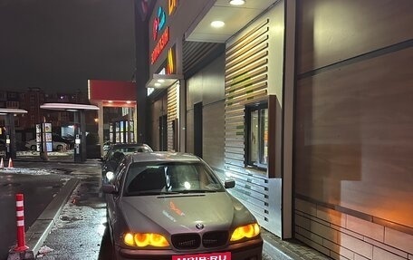 BMW 3 серия, 2003 год, 1 000 000 рублей, 13 фотография