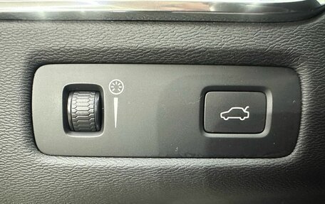 Volvo XC60 II, 2019 год, 2 490 000 рублей, 20 фотография