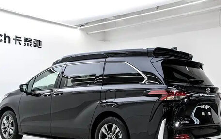 Toyota Sienna, 2026 год, 10 500 000 рублей, 6 фотография