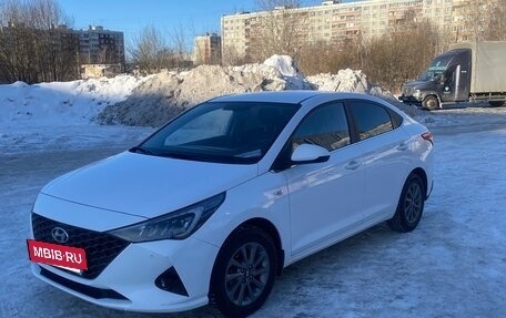 Hyundai Solaris II рестайлинг, 2021 год, 1 580 000 рублей, 6 фотография