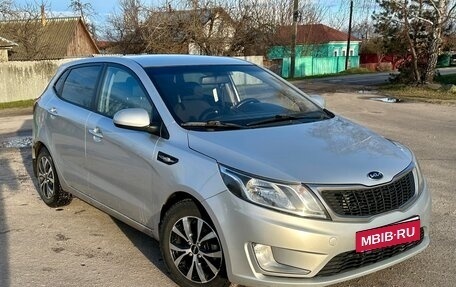 KIA Rio III рестайлинг, 2013 год, 730 000 рублей, 1 фотография