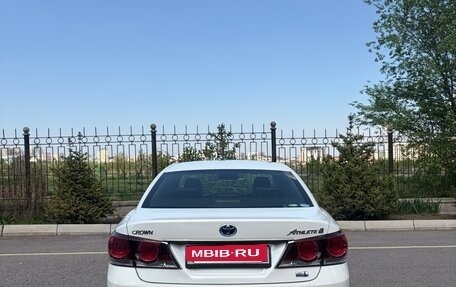 Toyota Crown, 2016 год, 2 600 000 рублей, 7 фотография
