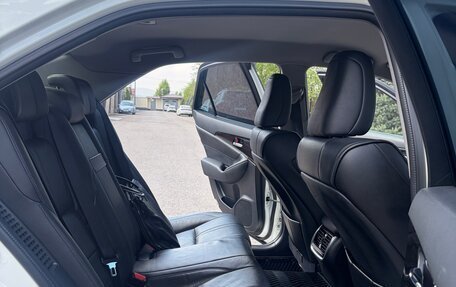 Toyota Crown, 2016 год, 2 600 000 рублей, 14 фотография