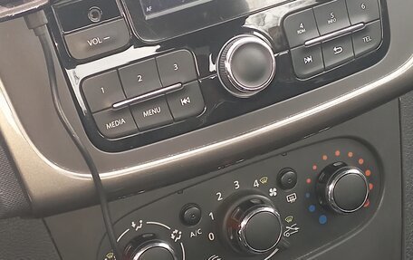 Renault Logan II, 2019 год, 920 000 рублей, 8 фотография