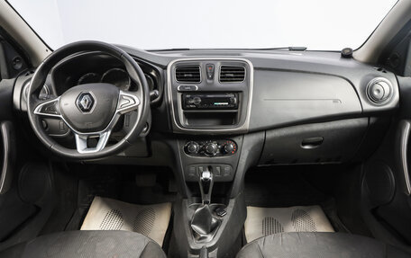 Renault Logan II, 2018 год, 799 000 рублей, 12 фотография