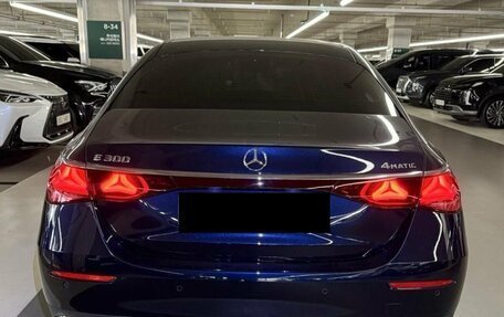 Mercedes-Benz E-Класс, 2024 год, 7 530 000 рублей, 2 фотография