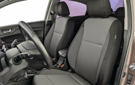 Hyundai Solaris II рестайлинг, 2021 год, 1 795 000 рублей, 20 фотография