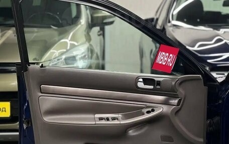 Audi A4, 2000 год, 550 000 рублей, 10 фотография