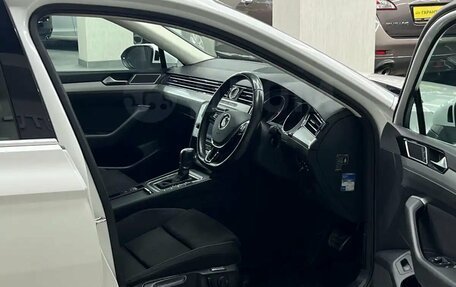 Volkswagen Passat B8 рестайлинг, 2015 год, 1 397 000 рублей, 9 фотография