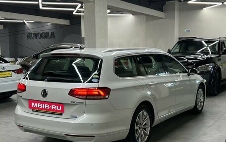 Volkswagen Passat B8 рестайлинг, 2015 год, 1 397 000 рублей, 25 фотография