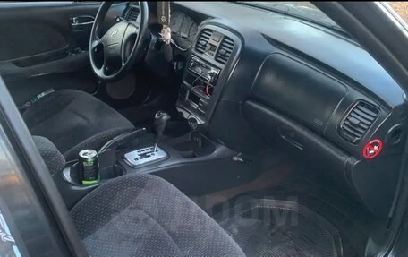 Hyundai Sonata IV рестайлинг, 2005 год, 350 000 рублей, 3 фотография