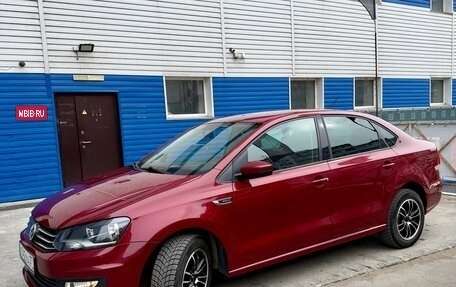 Volkswagen Polo VI (EU Market), 2018 год, 1 300 000 рублей, 2 фотография
