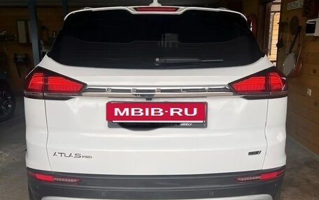 Geely Atlas, 2023 год, 2 080 000 рублей, 9 фотография