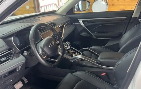 Geely Atlas, 2023 год, 2 080 000 рублей, 11 фотография