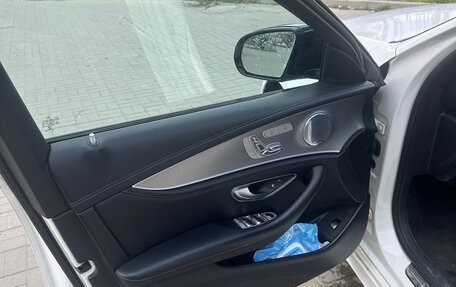 Mercedes-Benz E-Класс, 2016 год, 1 400 000 рублей, 6 фотография