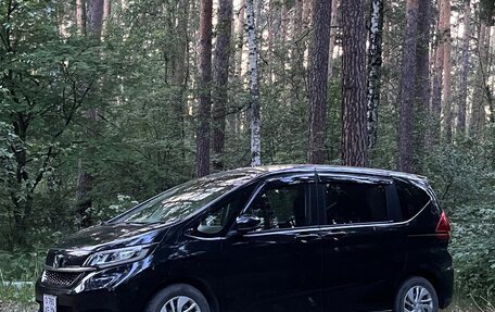 Honda Freed II, 2020 год, 1 830 000 рублей, 3 фотография